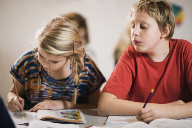 Apple fanboys cheating in exams