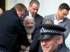 Assange loses extradition appeal